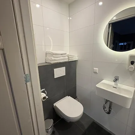 فندق مبيت وإفطار Morelstraat 3*